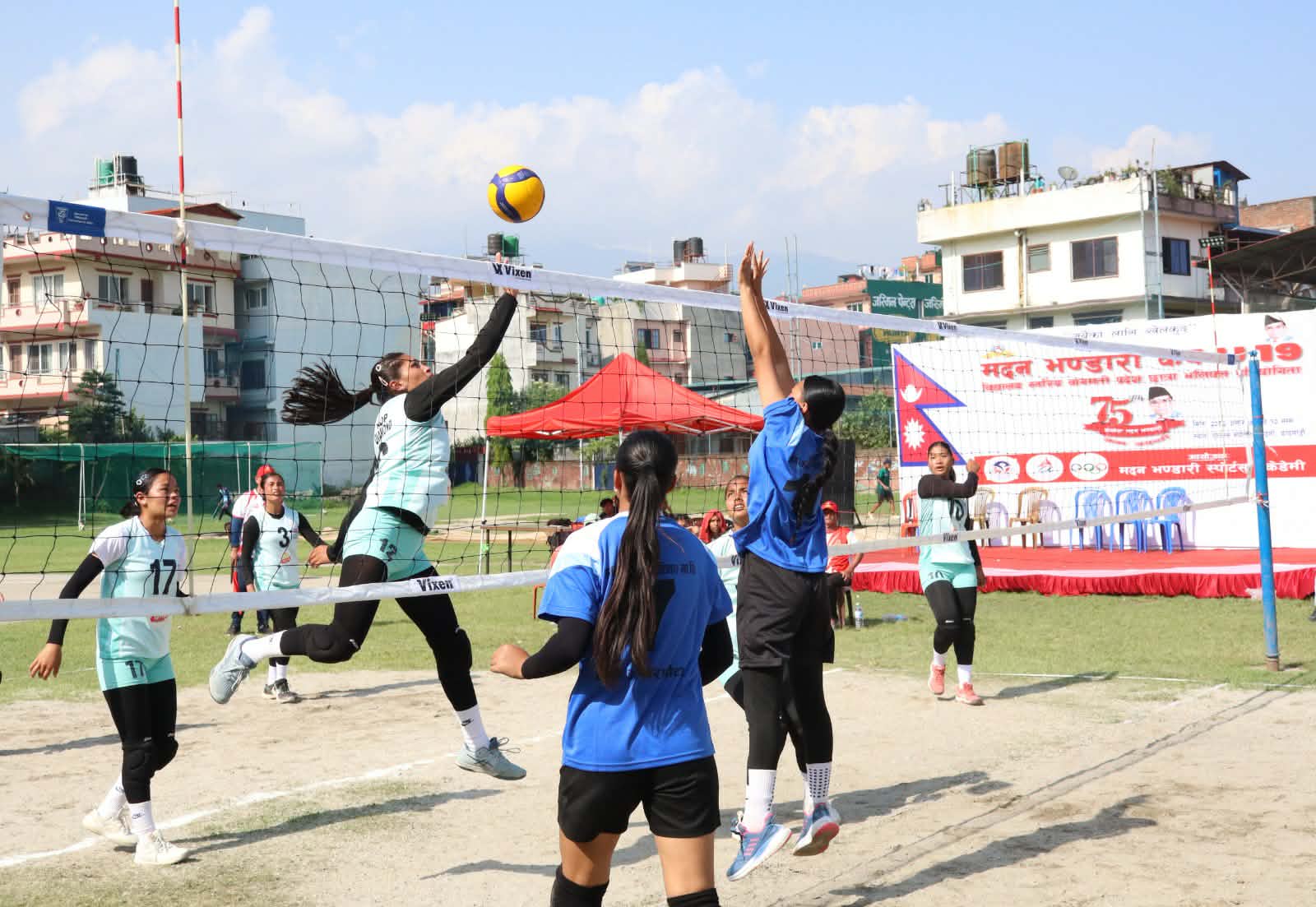 न्यु डायमन्डको दुवै टोली सेमिफाइनला